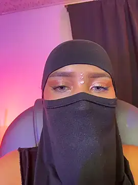 Mia_roose_02
