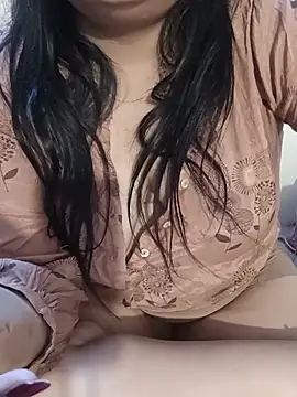Mamitha_baiju - Incert Finger in ass