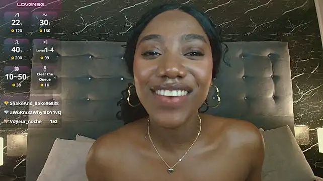 Ebony-petitee
