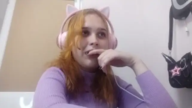 RedieChloe - i’ll read your tarot cards