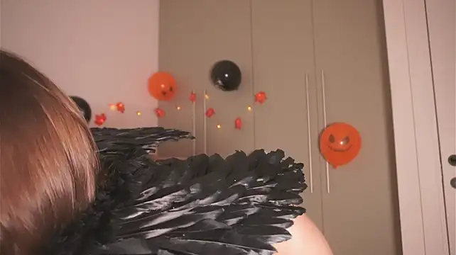 S_sunnygirl - Seductive tease tongue
