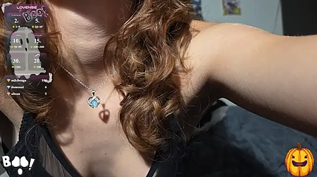 GiannaBirrueta - run finger from neck to pussyyy