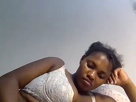 Smallprettygal - shw feet