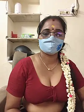 Tamilyazhini19