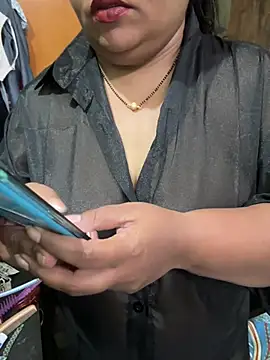 Mahima_4U - 💧Oil on boobs