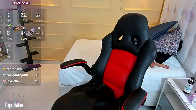 ISAPINK1 - show squirt