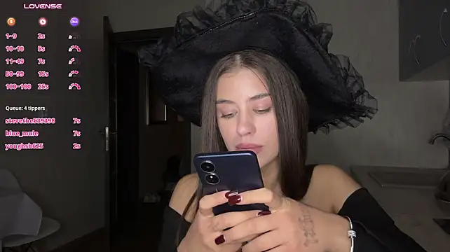 LypsiXo - squeeze witch breasts close to camera