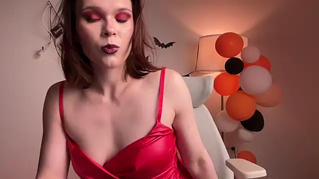 Stacyluxxe - doggy ass tease (no panties)! (‿ɣ‿)