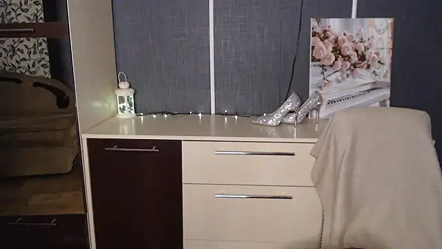AmoraLuv - Dildo in pussy