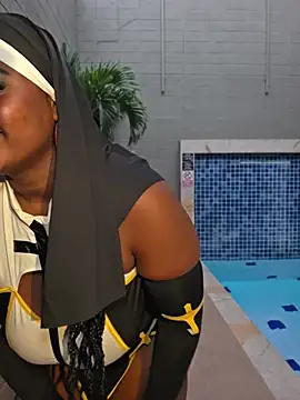HanaThompson - SEXY KISS SEXY NUNS🔥