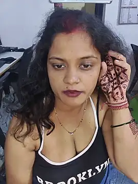 Hot_ishaani - Cacke on boobs