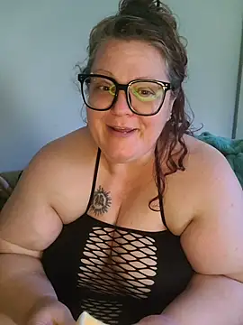 Ticklesquirt - Naked for the day 😘