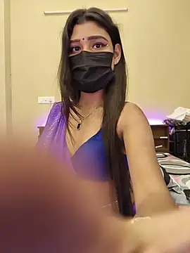 Little-ayesha - Pussy oil and fingering