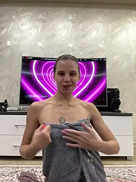 LeyaJohnson - Topless