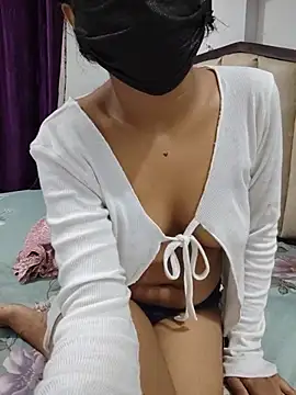 Mini-cutie - 2 fingering in ass pussy
