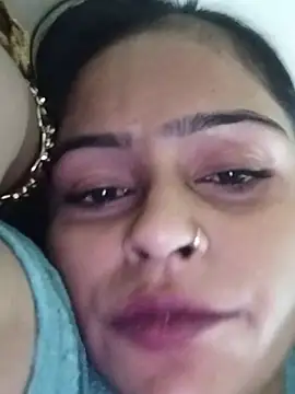 Raseeli_bhabhi1 - Boobs sucking