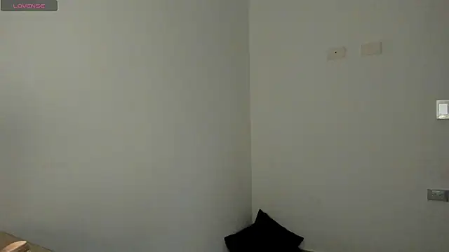 AnaHenao - SQUIRT IN YOUR FACE ZOOM