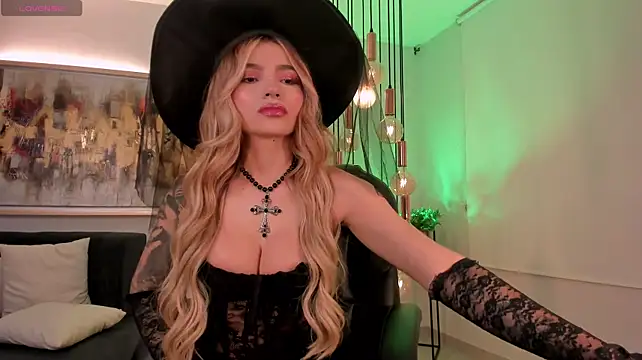 LexieWayne - Ride Dildo