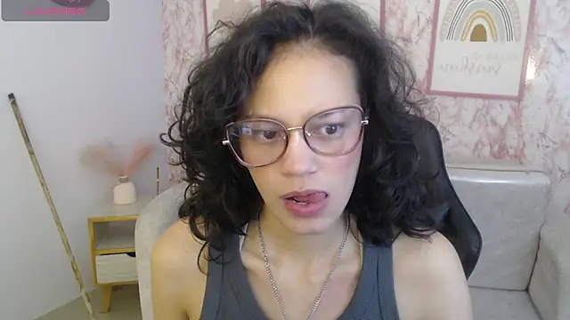 Tyna_ch - Oil in Boobs 🌻🌻