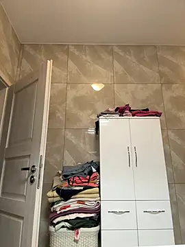 Jennifer11772 - Shower with me