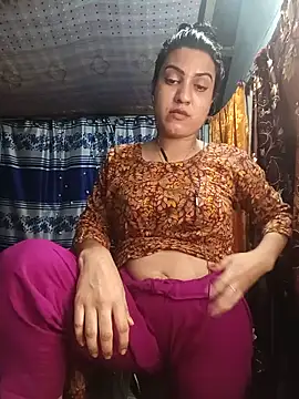 Maya-120 - Boobs show