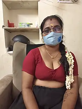 Tamilyazhini19