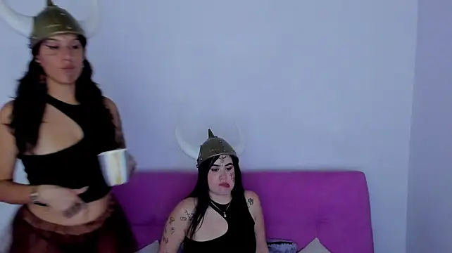 Zean_lee - Touch our tits