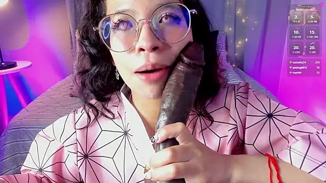 Giia_bloom - Suck my toes