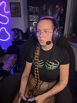 MaryPeach666 - LT Telegram + 2 Pussy Pics