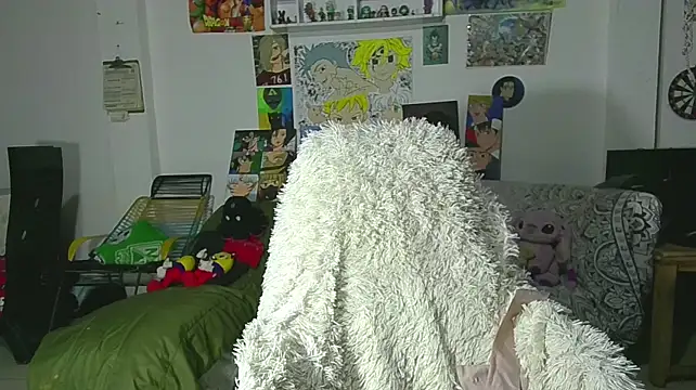 Kitty22_ - to put paint on my body