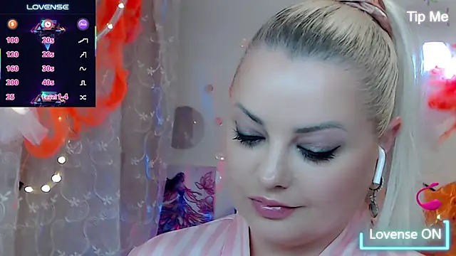 JewellKiss7 - For a smile on my face)))
