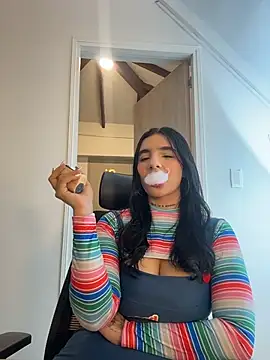 Abriil_cutee - SHOW TITTS