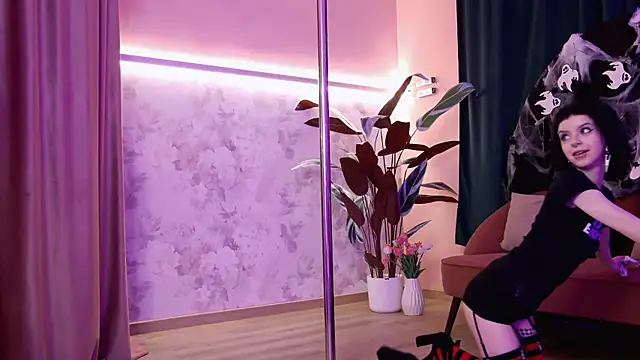 TwiggyStar - tie my legs