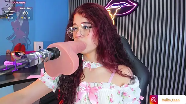 Valka_teen1 - Put Machine In Pussy