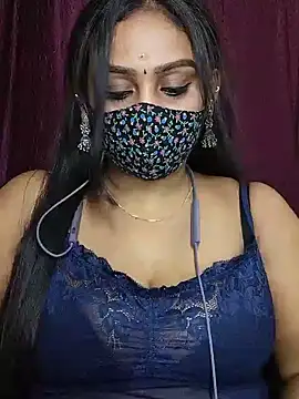 Naughty_Shilpa_Tamil - Boobs oil show