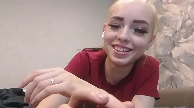 ElanorFilter - take of panties😋