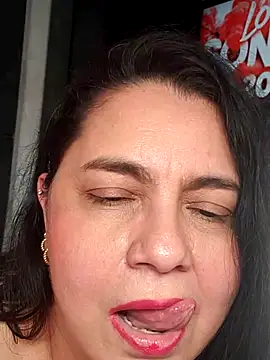 Michellrodriguez - Control lush por 4 minutos