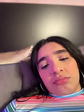 Abriil_cutee - SHOW TITTS