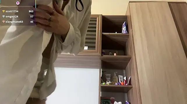 MiraTanwee - Make my nipples really hard + pull them