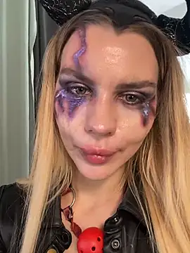 MistressMommyKate - HAPPY HALLOWEEN