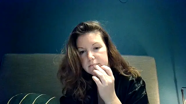 Boobiegirl91 - dildo blowjob
