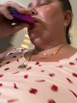 SexyNikki6969 - Use Domi til I cummm