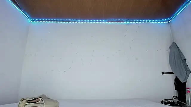 Karol_stom - chinese balls in ass deep