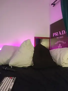 Indianbrownie - dildo stroke 10 mins