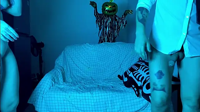 INSOMNIA_strip - blowjob