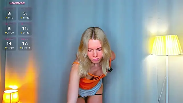 DianeHonnette - I lick my fingers, so sweetly