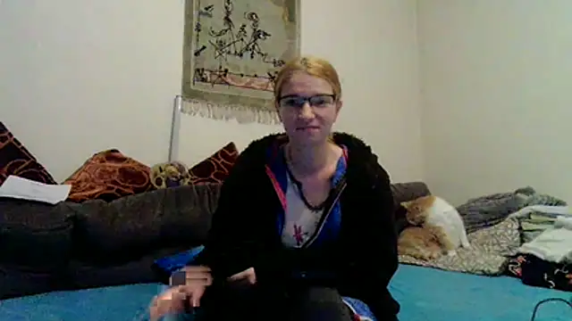 Mercedeswoman8 - dildo in pussy