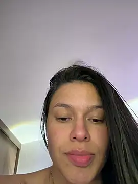 CorinaSmith28 - 4 fingers in my ass + farts