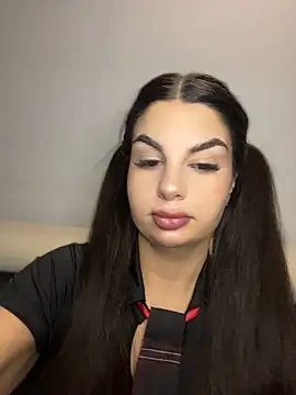 Alma_170900 - 4 fingers in pussy 👅🫴🏻