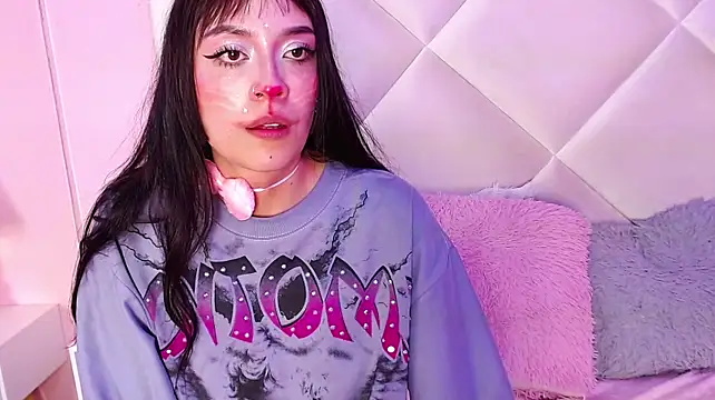 Bellaa_Dona - Handjob dildo eye contact
